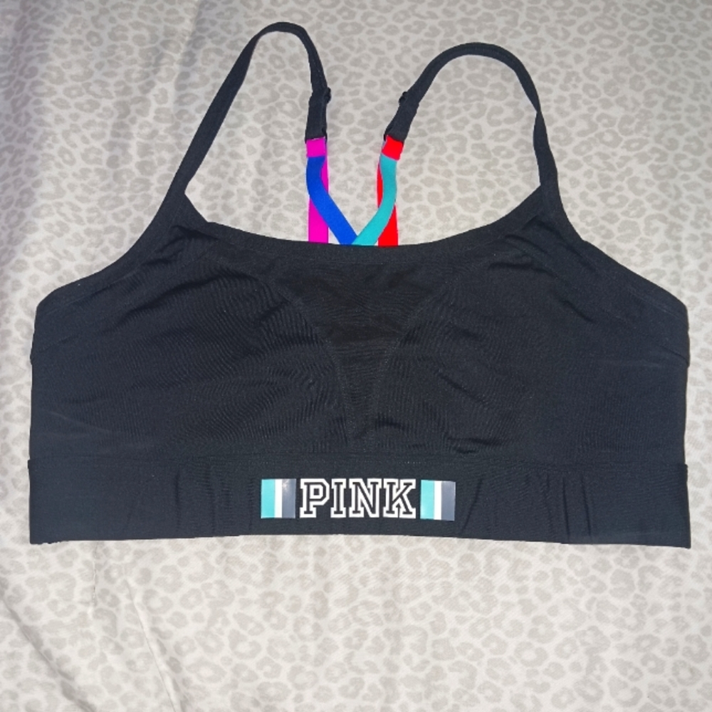 Victoria's Secret Pink Ultimate unlined sports bra NWOT